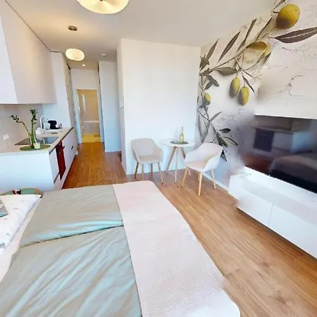 Fresholive Apartament *